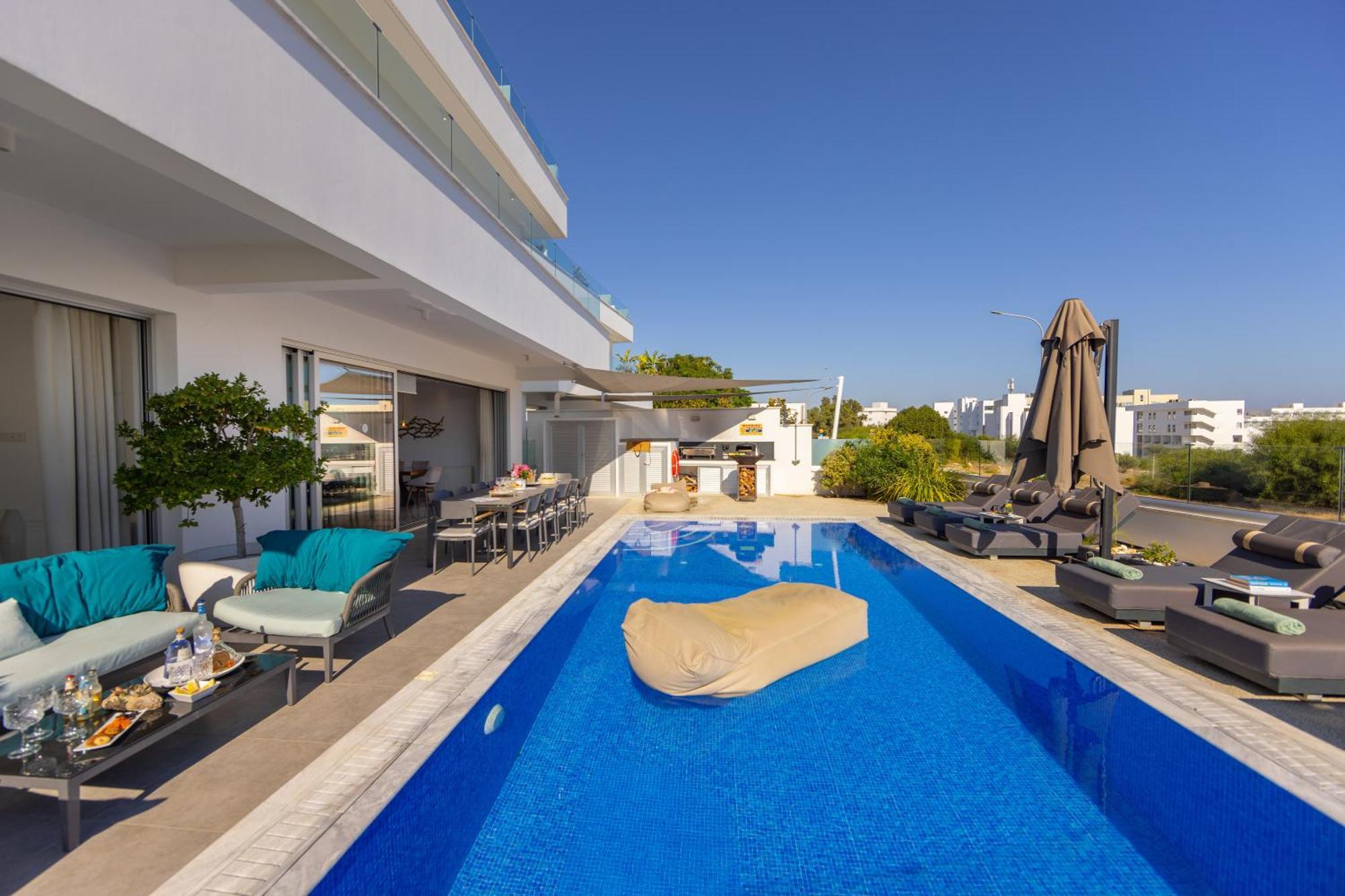 Fig Tree Bay Residences 6 プロタラス エクステリア 写真